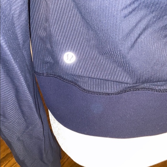 Lululemon Jacket - Picture 3 of 4